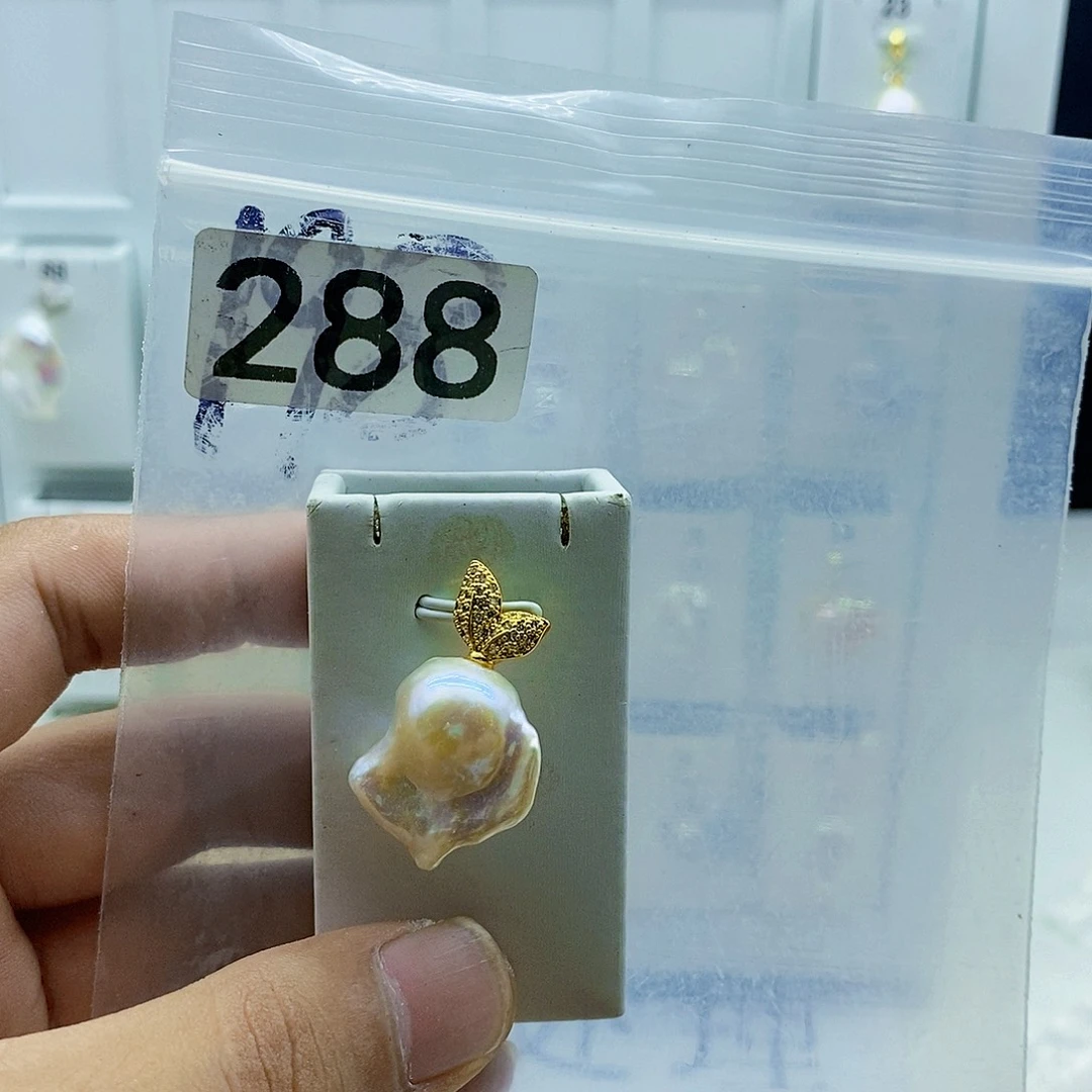 颈饰合金淡水珍珠