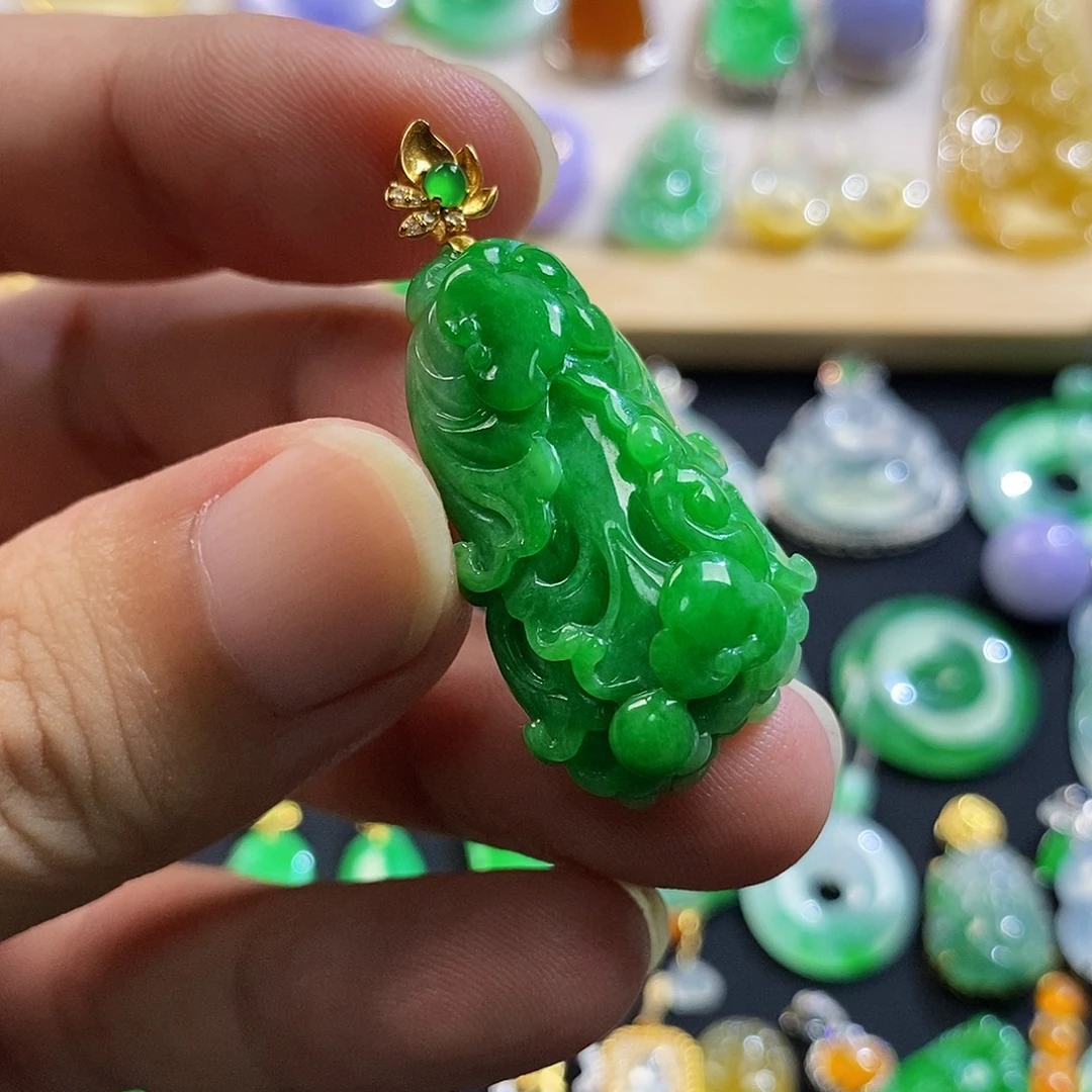 蕙***）翡翠18K金镶嵌颈饰翡翠