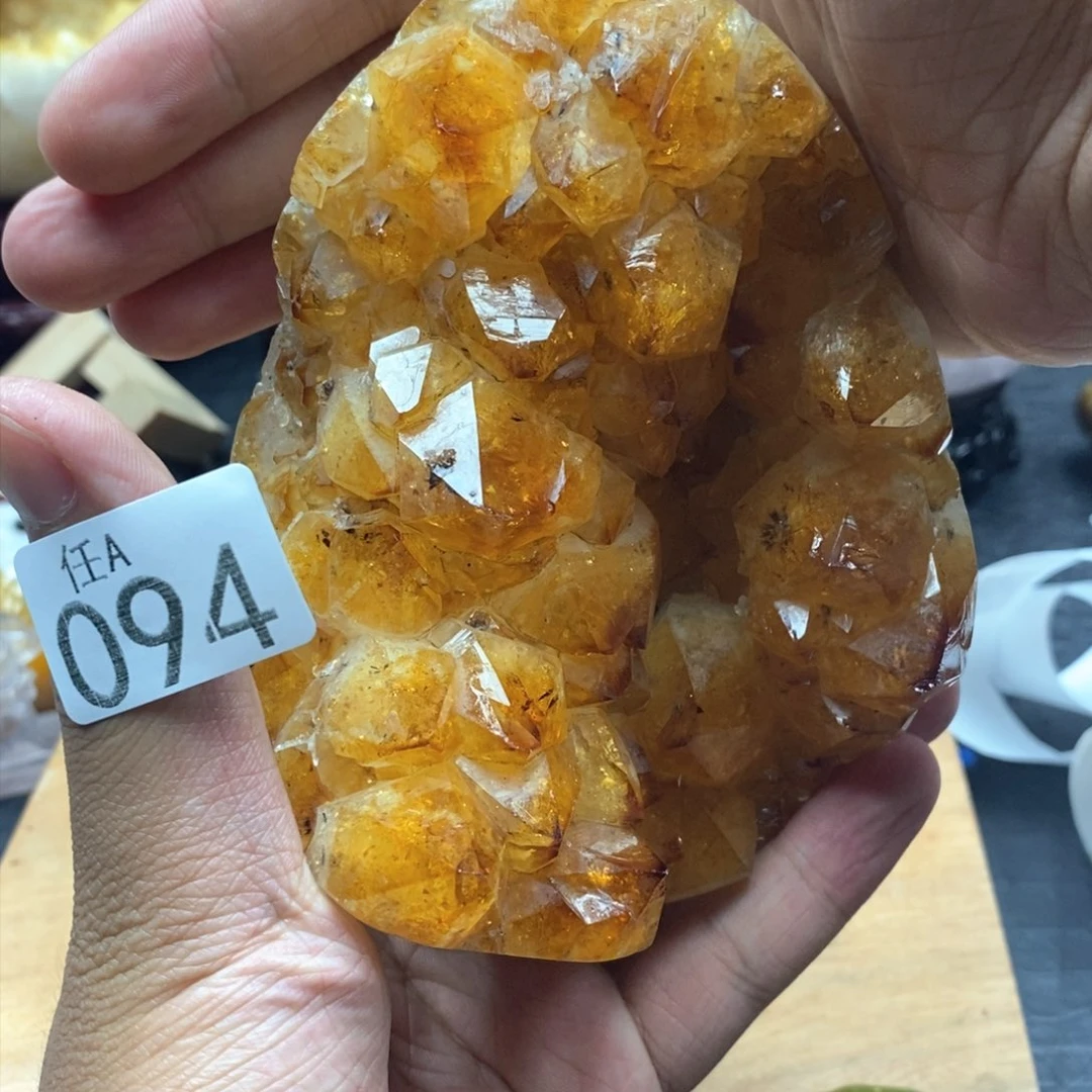 未镶嵌水晶大型摆件（非配饰）