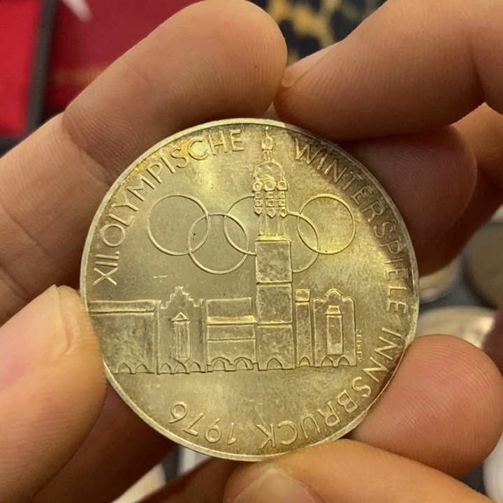 银Ag900如图一个银币