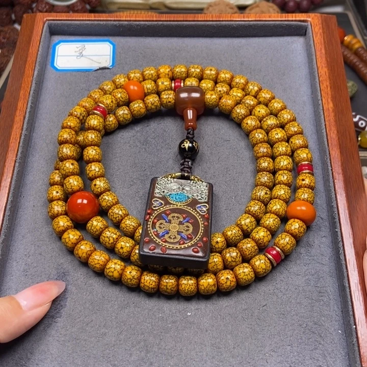 星月菩提吊坠菩提