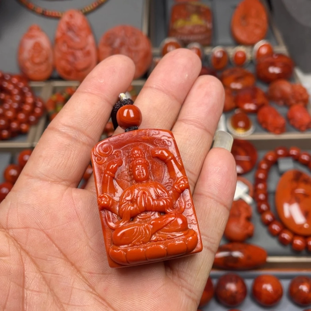 【闪购商品】南红玛瑙珠宝奇石未镶嵌铁***草吊坠