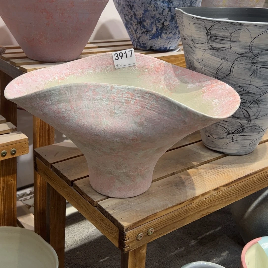 瓷片3917已经打孔高21口不规则的