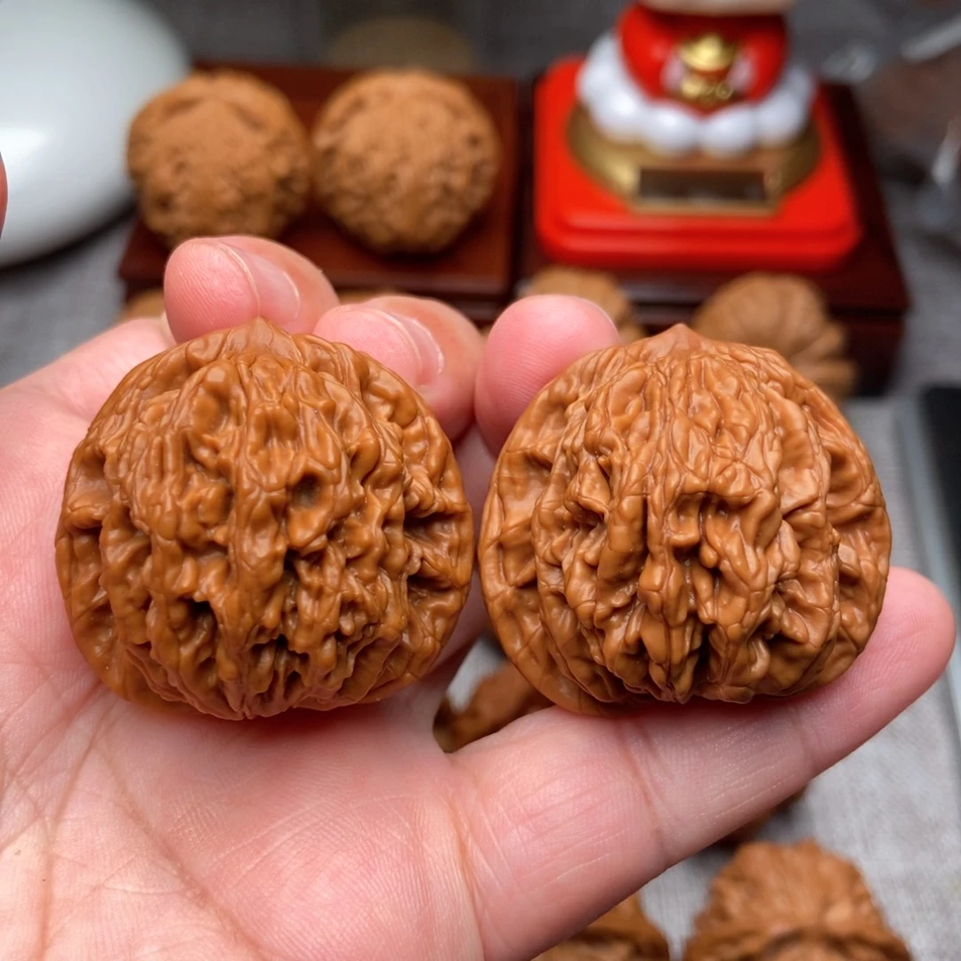 把件文玩核桃37.5全品粗棱麦穗虎头