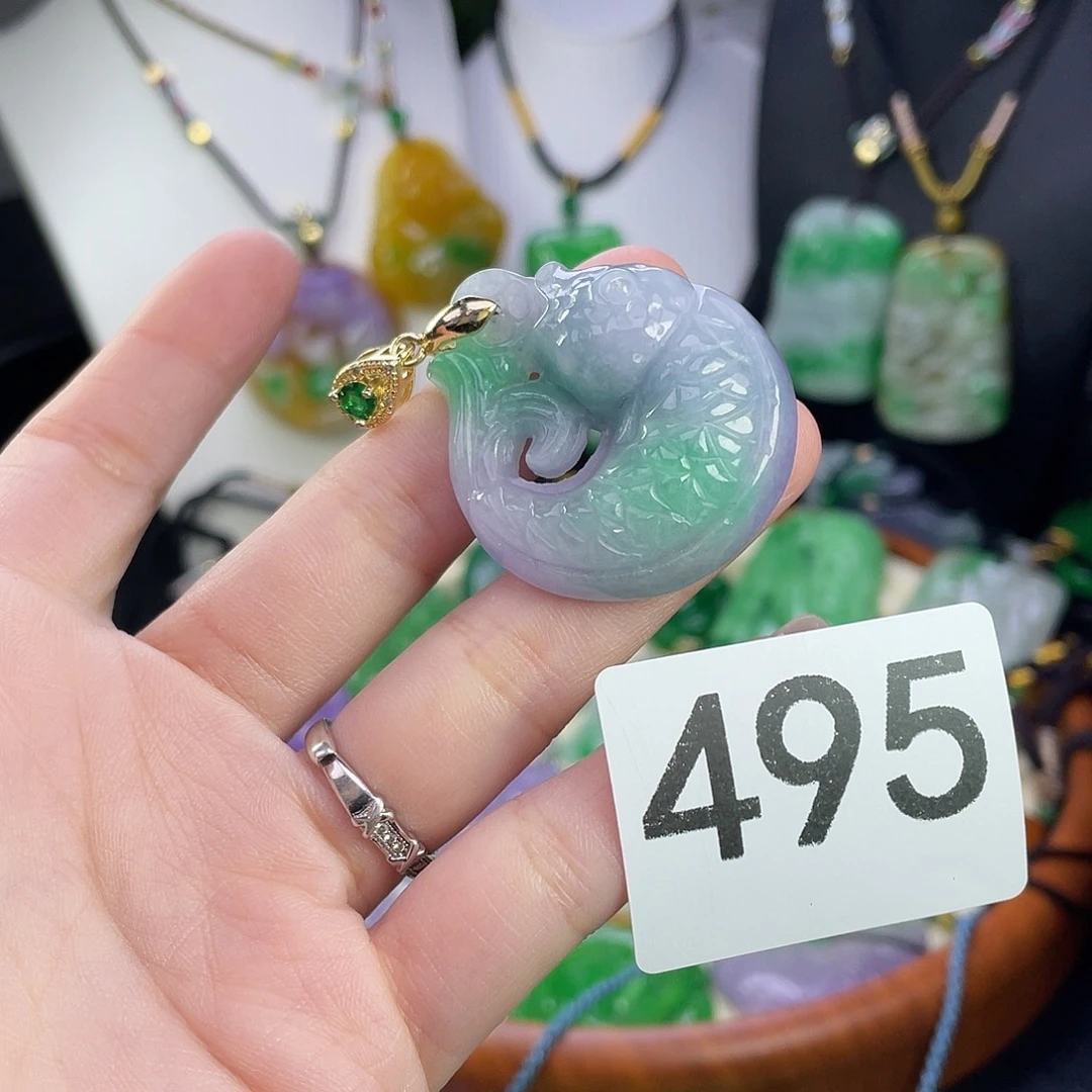 翡翠未镶嵌吊坠(赠链)