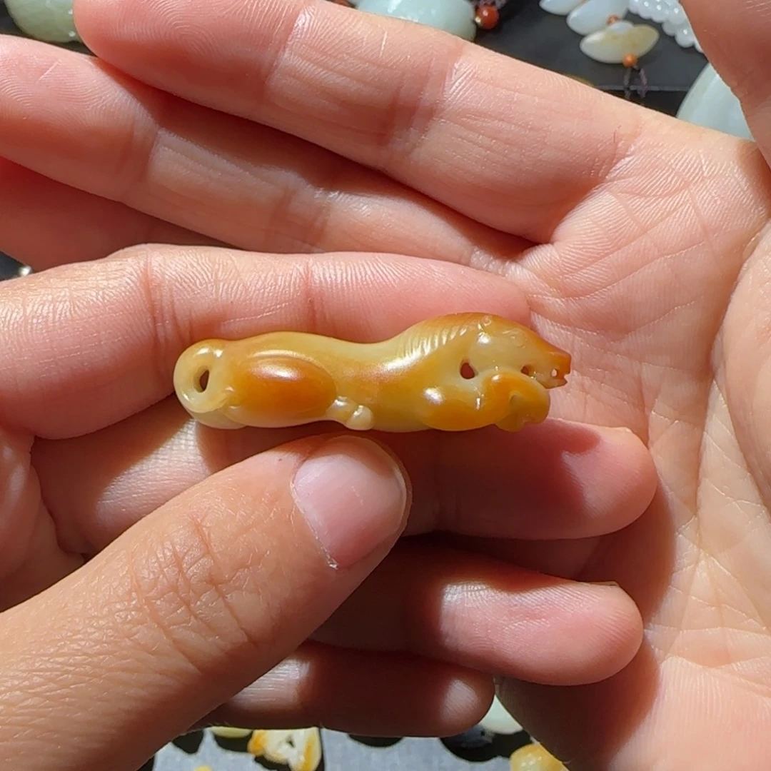 和田玉颈饰未镶嵌L****?