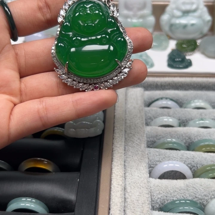玛瑙/玉髓合金颈饰佛公