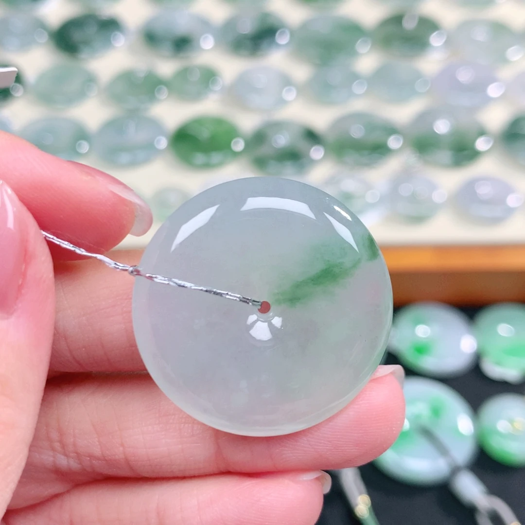 翡翠未镶嵌颈饰天然缅甸翡翠