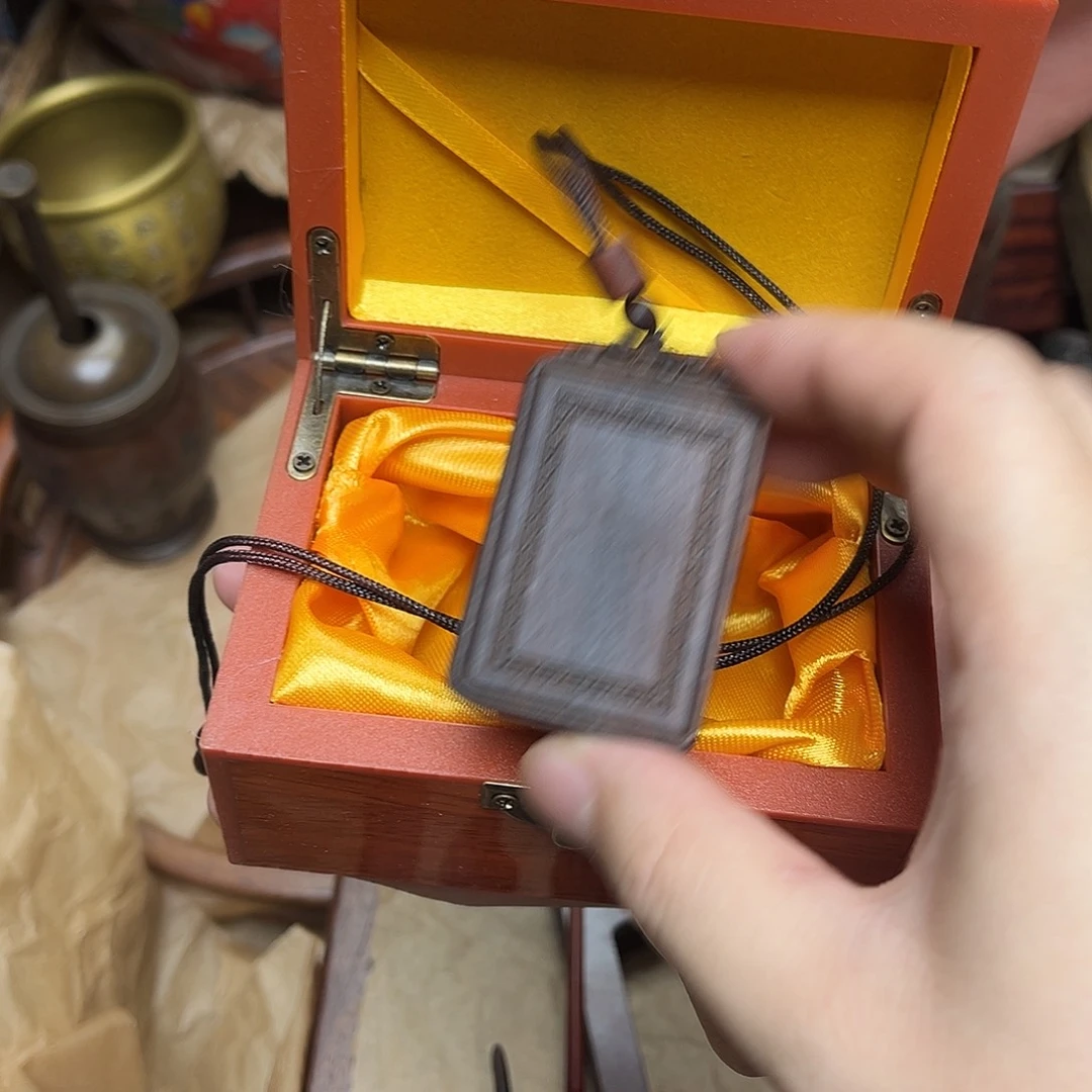 大叶紫檀（黑酸枝木类）