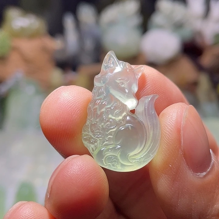 蛇纹石玉未镶嵌珠宝奇石