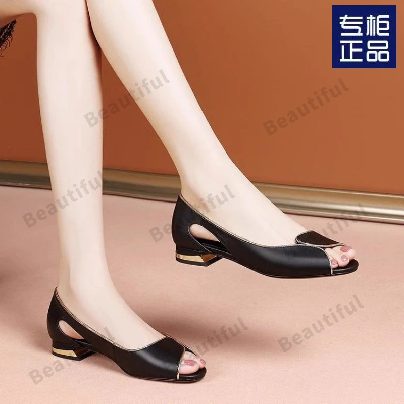 鞋子女新品凉鞋皮面夏季百搭鱼嘴平跟软底2025年露趾女鞋软面时尚