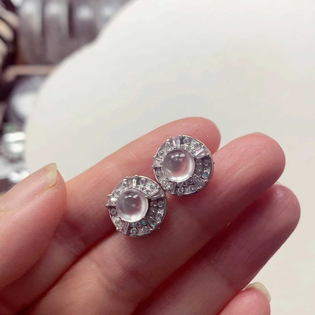 石英质玉耳饰未镶嵌