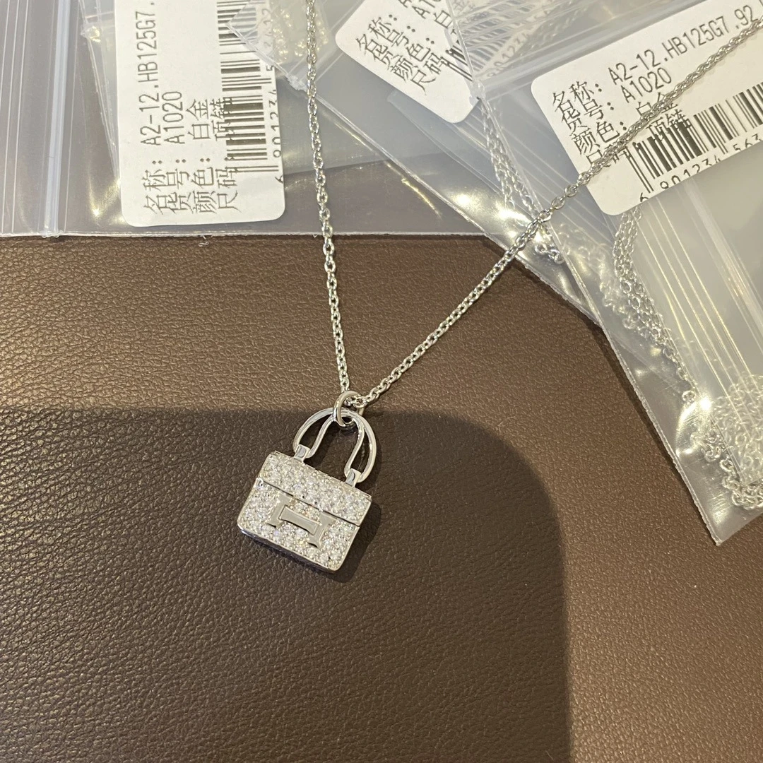 坠链均925银 康康包包项链纯银轻奢高级感满钻字母锁骨链休闲百搭