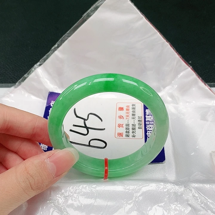 未镶嵌手镯翡翠翡翠手镯