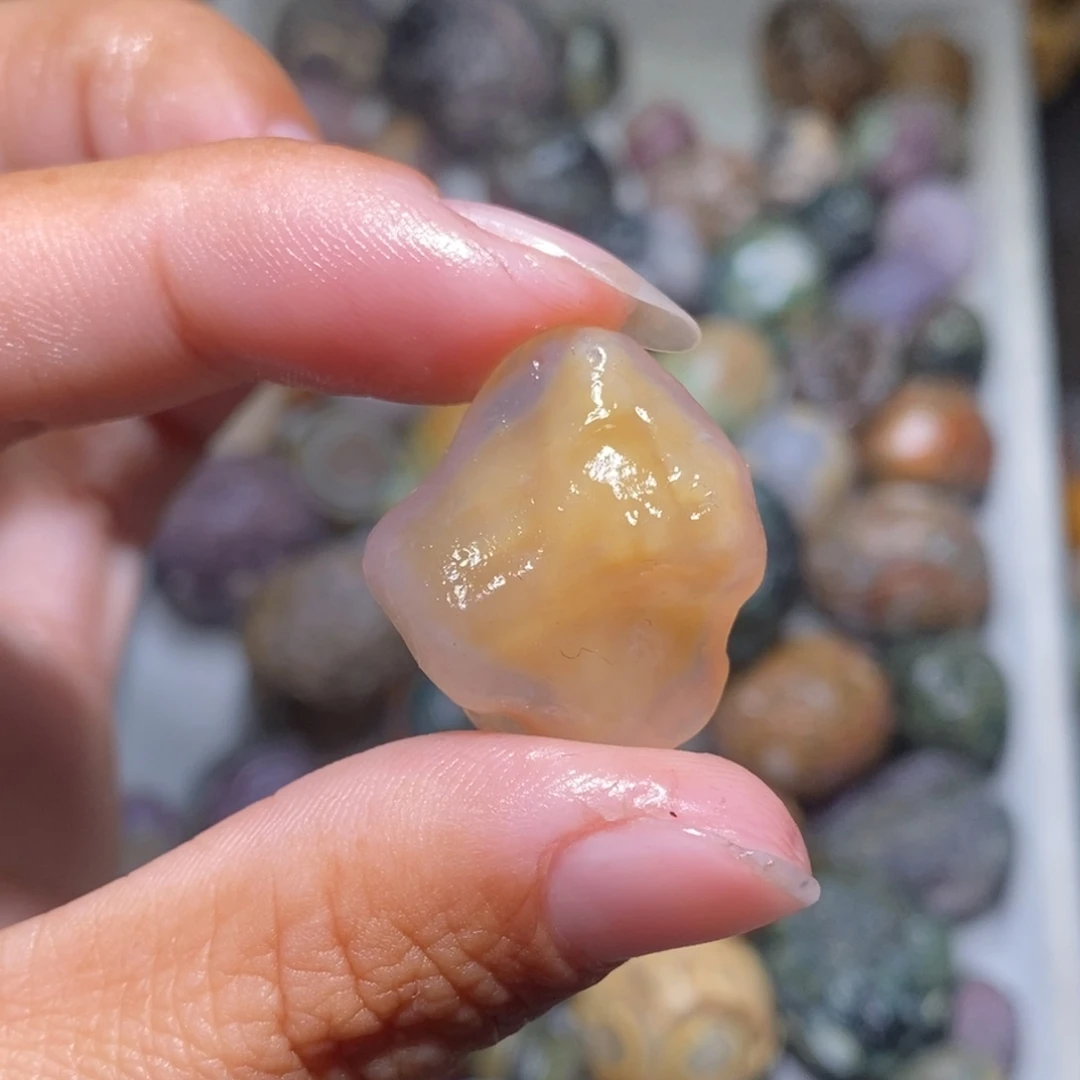 未镶嵌玛瑙/玉髓珠宝半成品