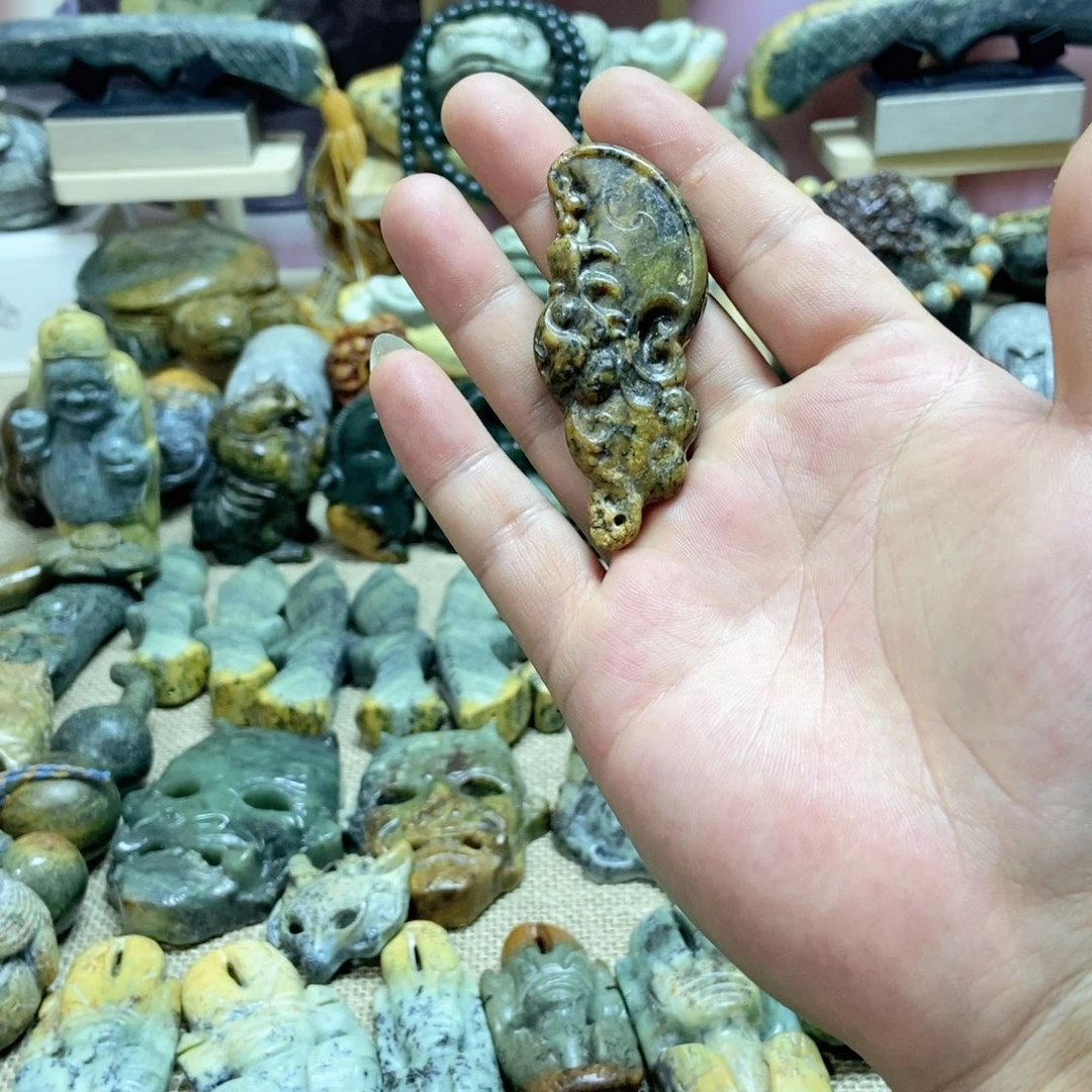 岫岩河磨玉（透闪石质玉）手把未镶嵌