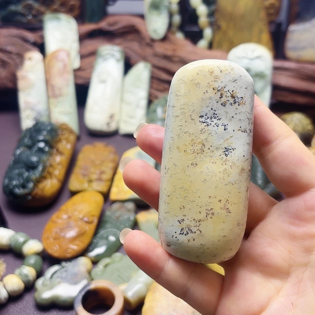 岫岩河磨玉（透闪石质玉）未镶嵌挂件