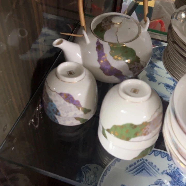 盖碗瓷器直播放漏中