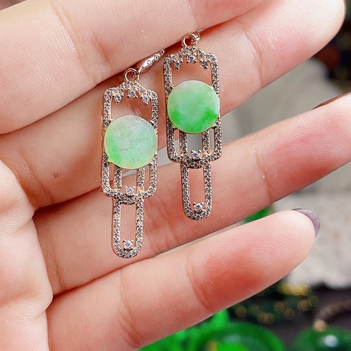 翡翠银S925镶嵌颈饰多样性