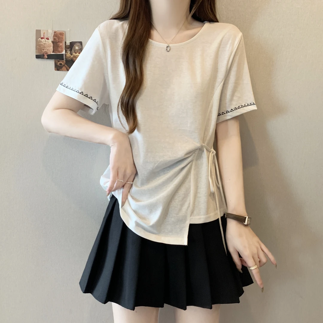 大码微胖妹妹褶皱刺绣绑带短袖T恤女夏季新款设计感显瘦收腰上衣