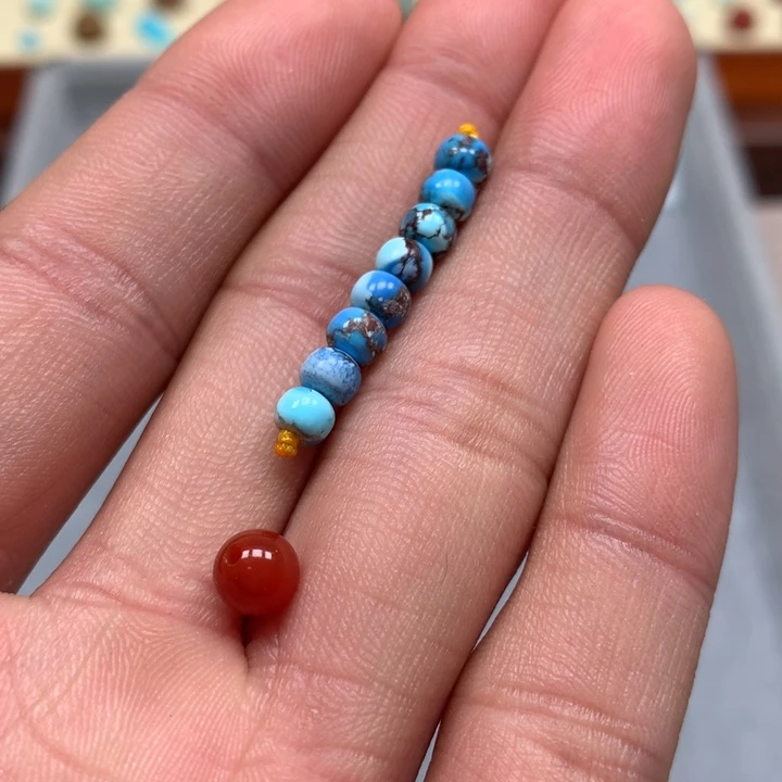 南红玛瑙配饰未镶嵌