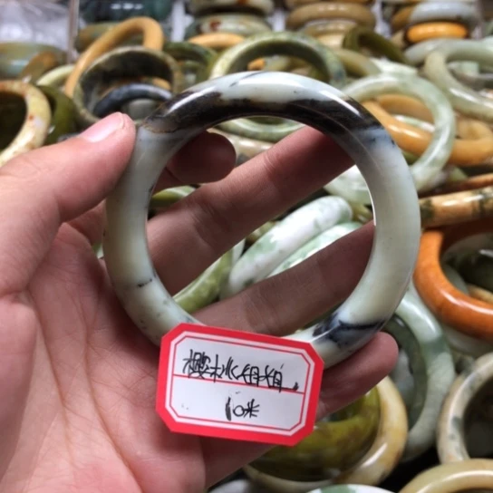 未镶嵌蛇纹石玉手镯?****?