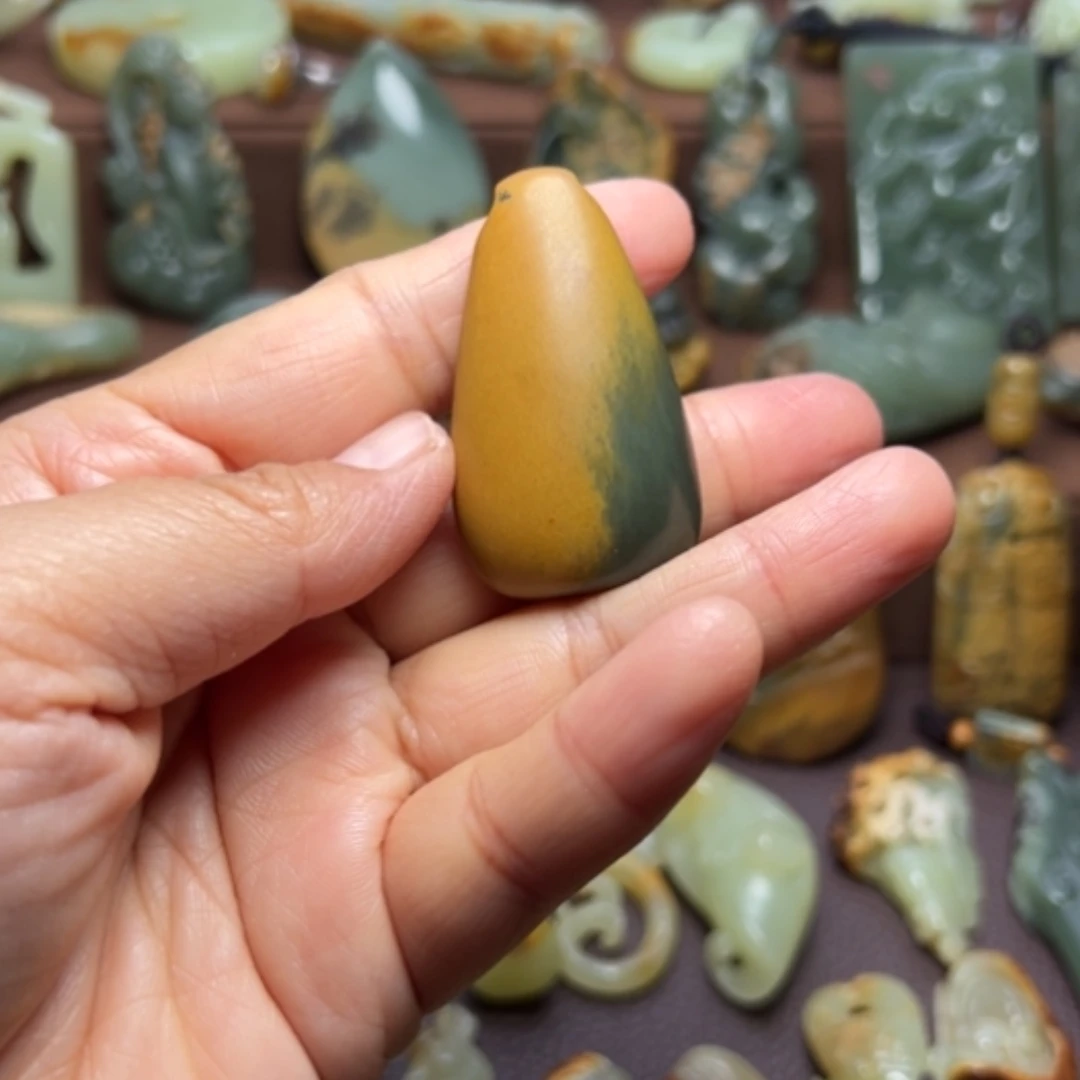 【闪购商品】岫岩河磨玉（透闪石质玉）未镶嵌颈饰