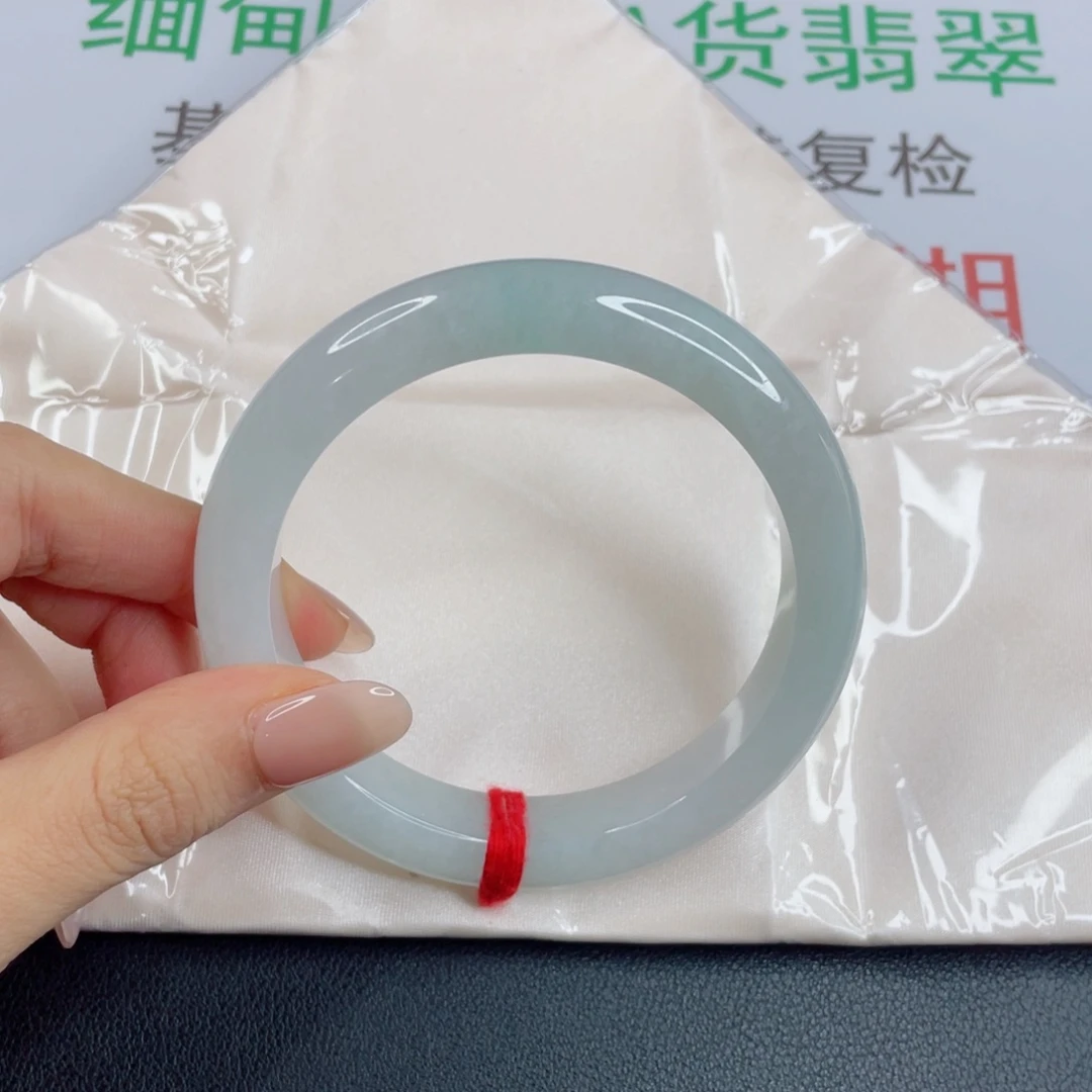 开***乐翡翠未镶嵌手镯冰条