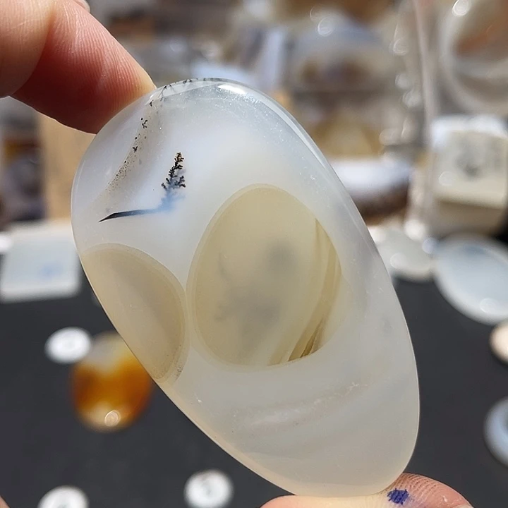 玛瑙/玉髓未镶嵌颈饰