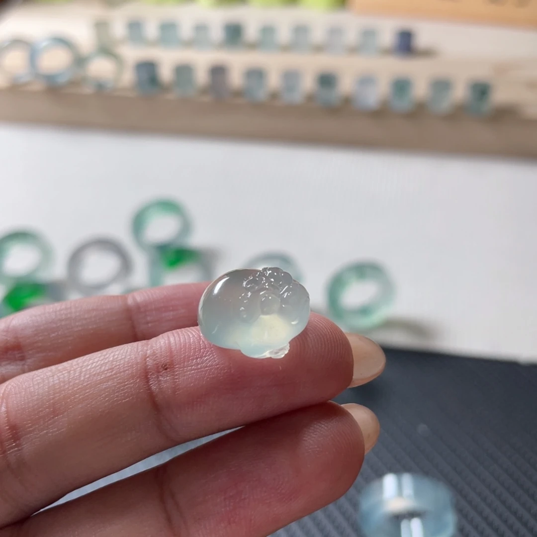 b***o未镶嵌定制翡翠金蟾