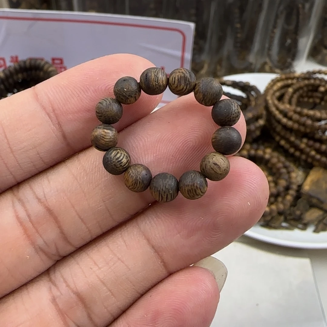 沉香枕沉香虫漏戒指