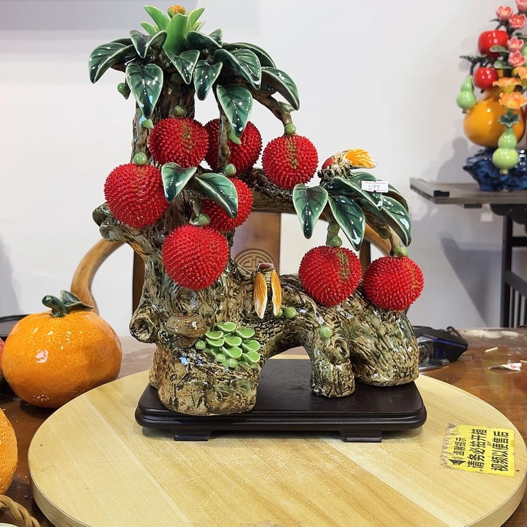 陶瓷八果彩蝉荔枝摆件