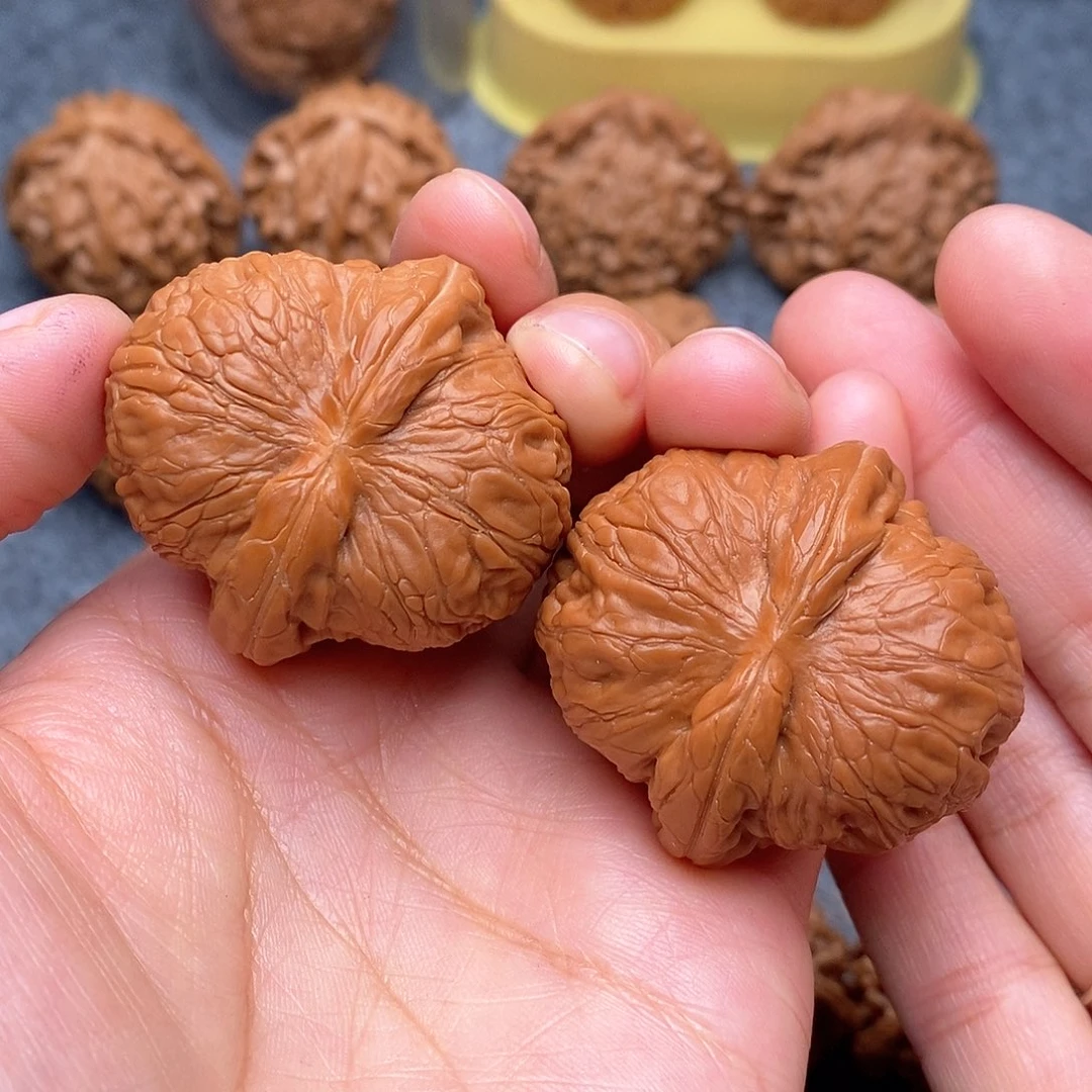 文玩核桃把件元宝41红皮精品