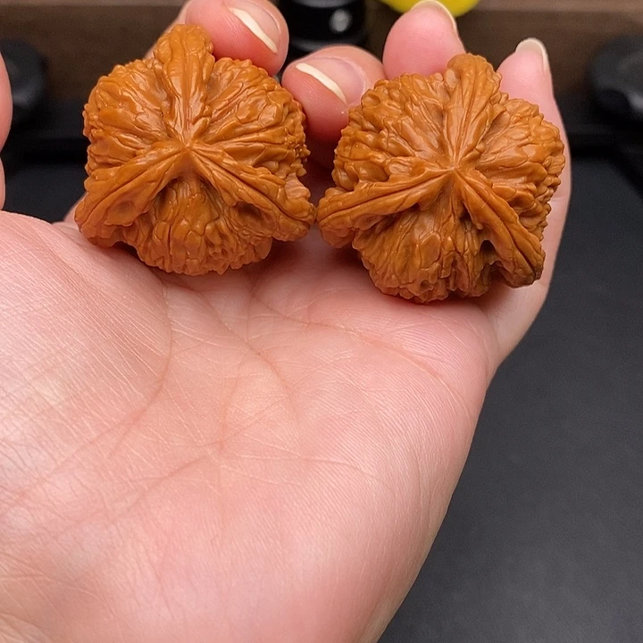 把件文玩核桃白奔