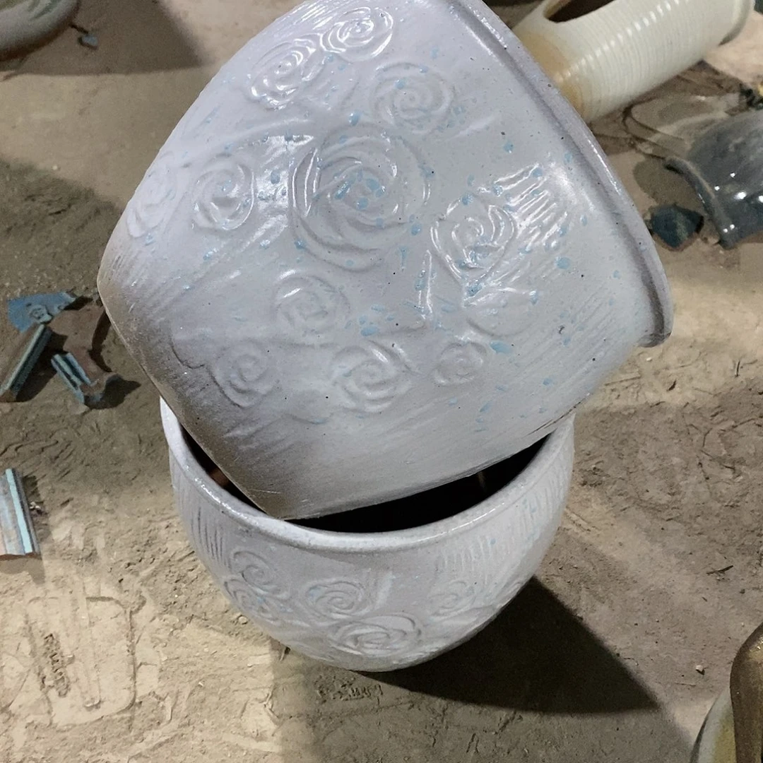 紫砂花盆瑕疵20/18，vjhhb