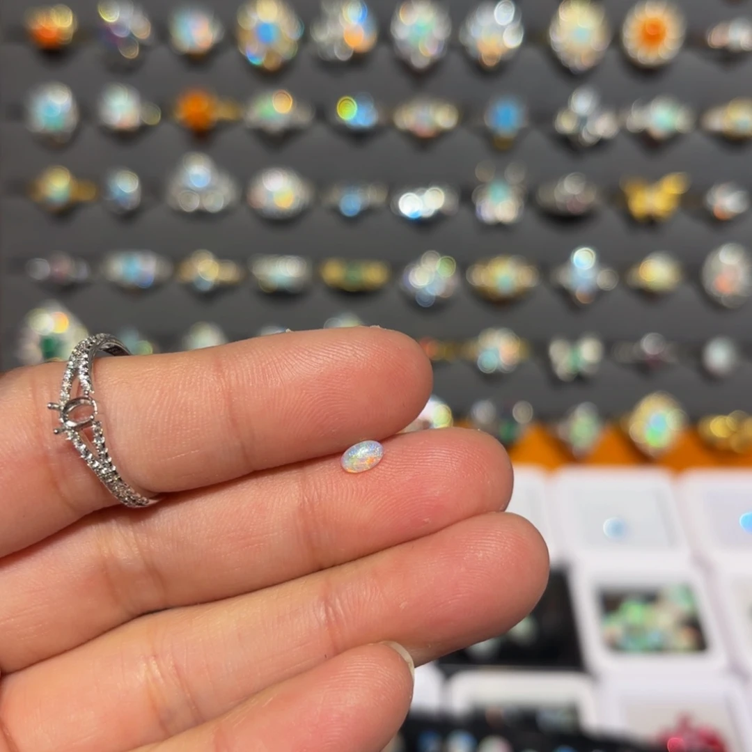 欧泊戒指银S925镶嵌K****?