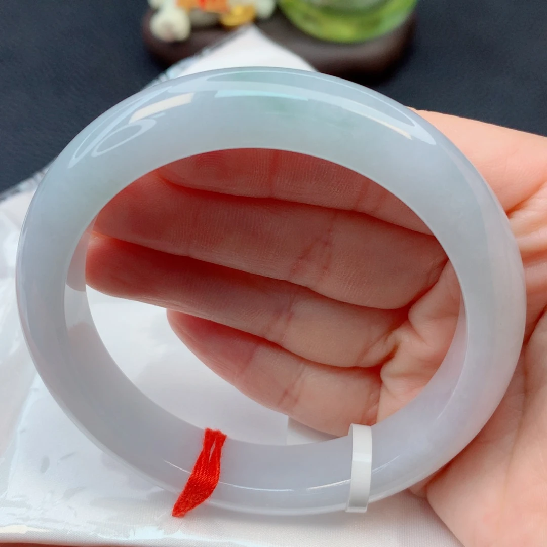 翡翠未镶嵌手镯60-61胶润淡春彩