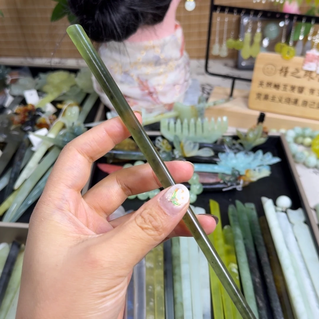 蛇纹石玉未镶嵌发饰