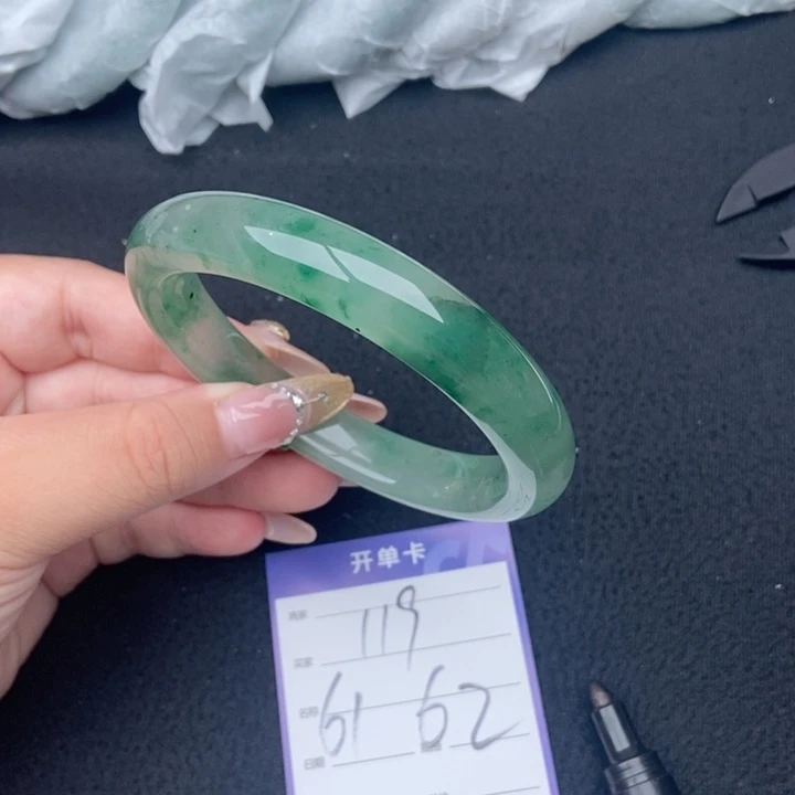 竹牌天然A货非洲翠手镯119