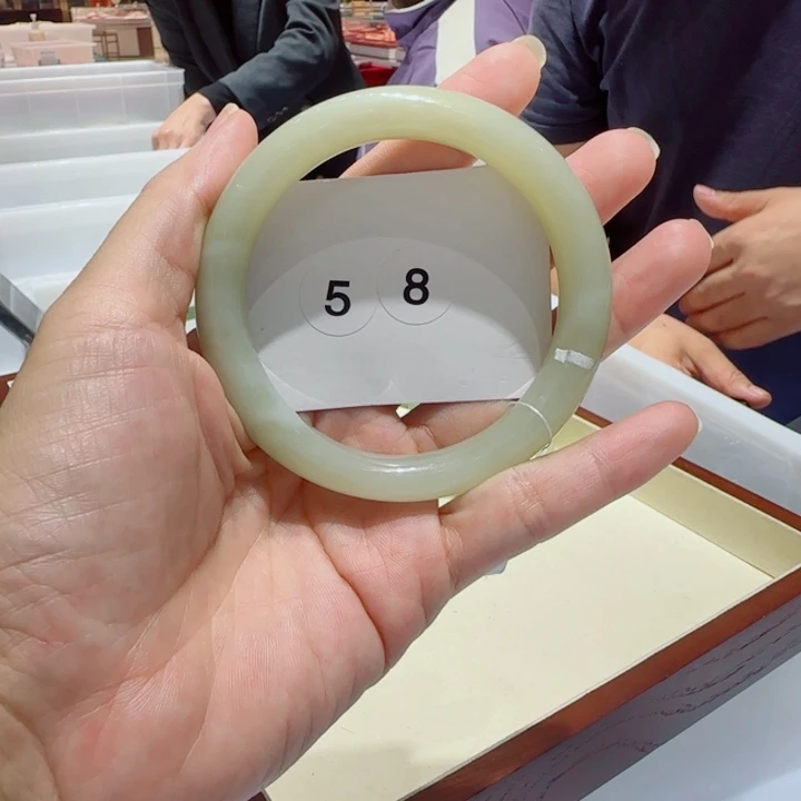 和田玉未镶嵌手镯288