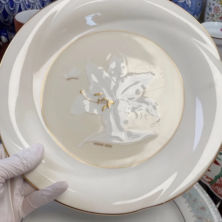 他家瓷器真美…开播了