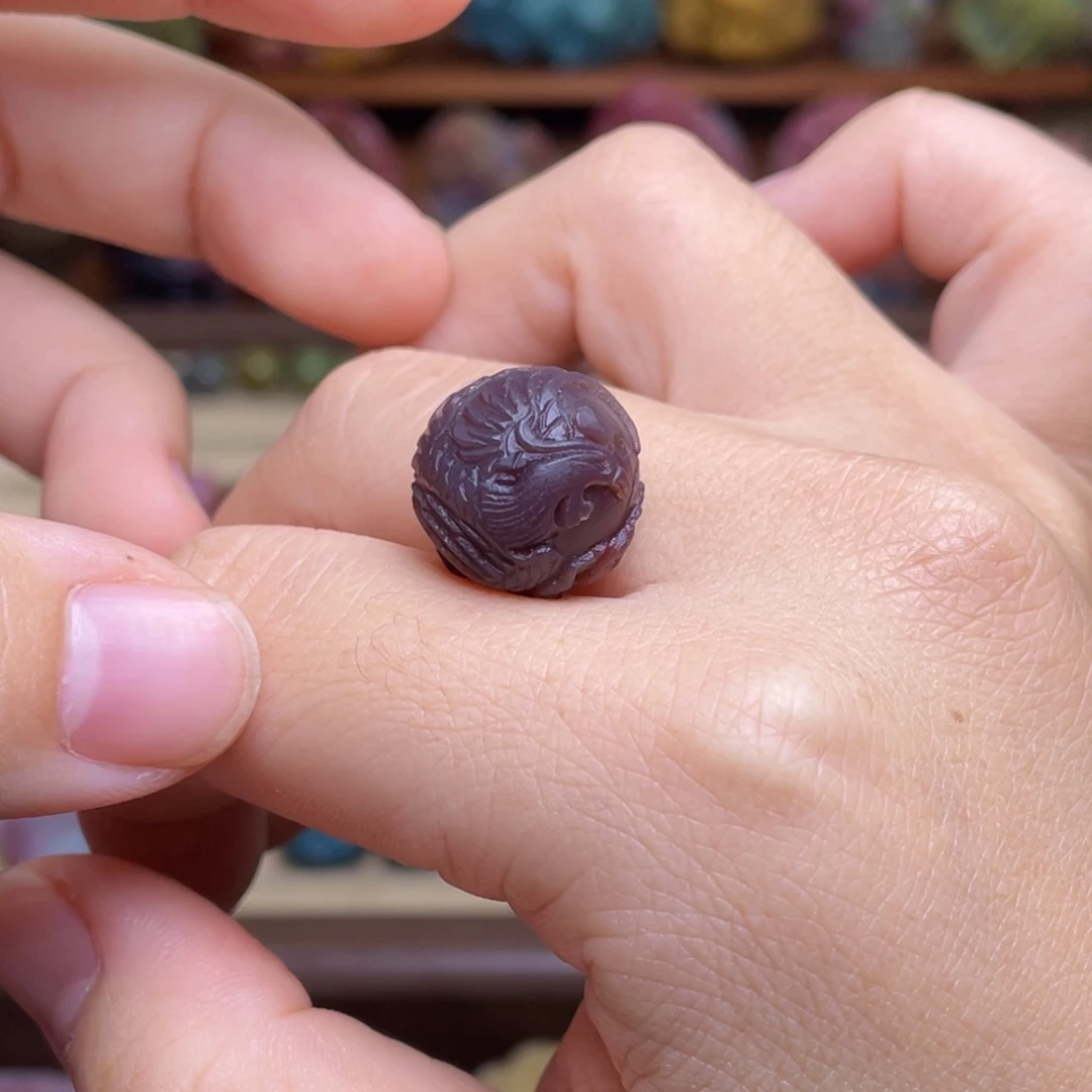 如***行玛瑙/玉髓未镶嵌珠宝半成品盐源玛瑙大师工凤穿牡丹