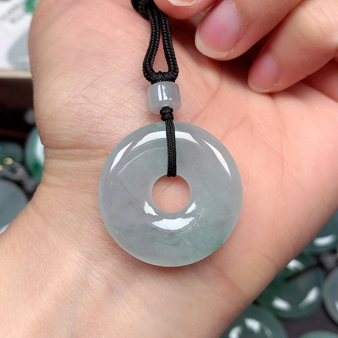 翡翠颈饰未镶嵌平安扣A