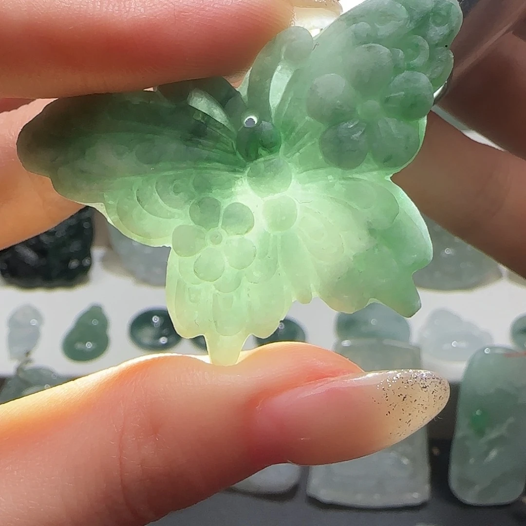 定制翡翠未镶嵌天然缅甸翡翠蝴蝶