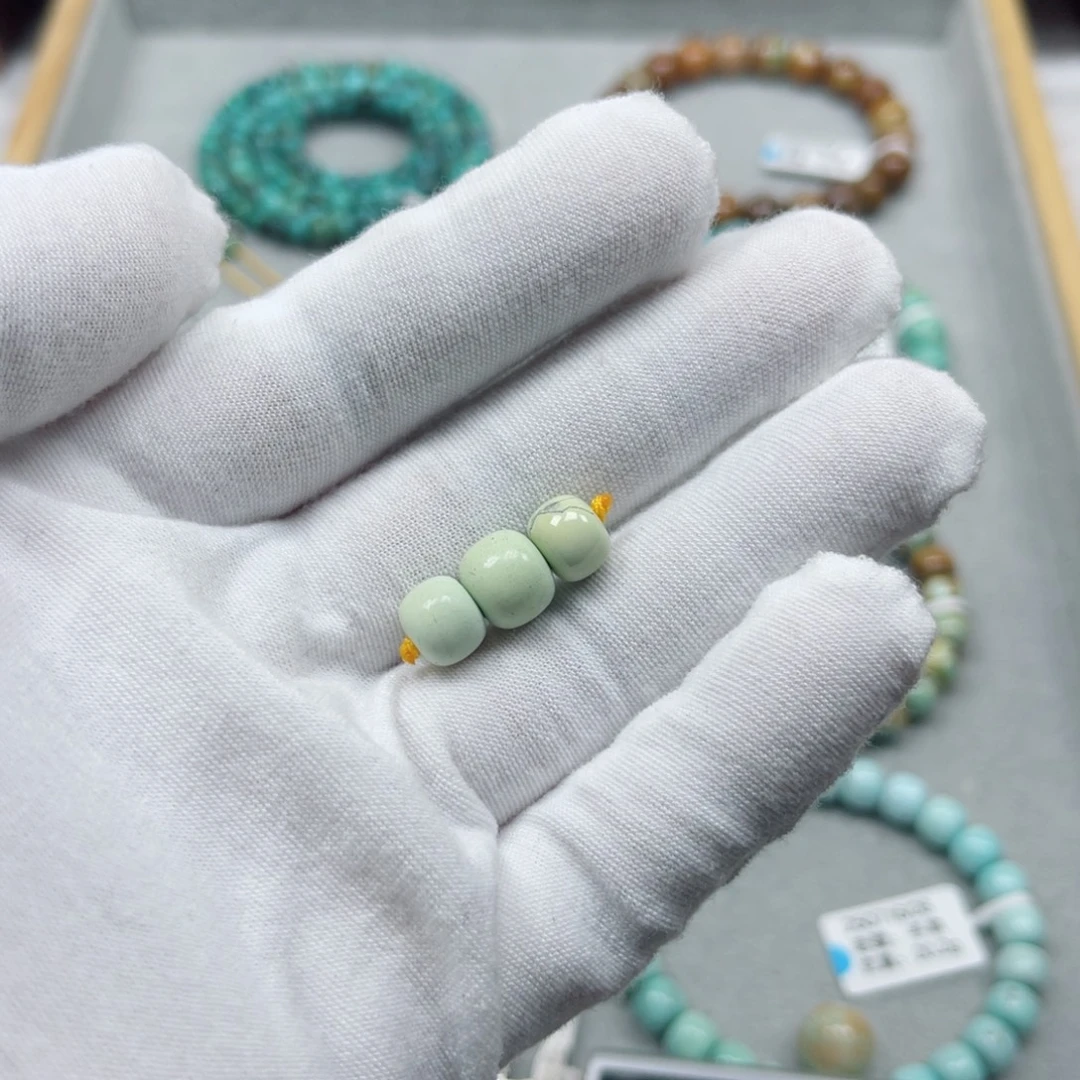 绿松石未镶嵌挂件