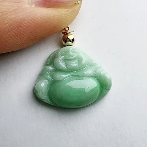 翡翠颈饰未镶嵌小佛