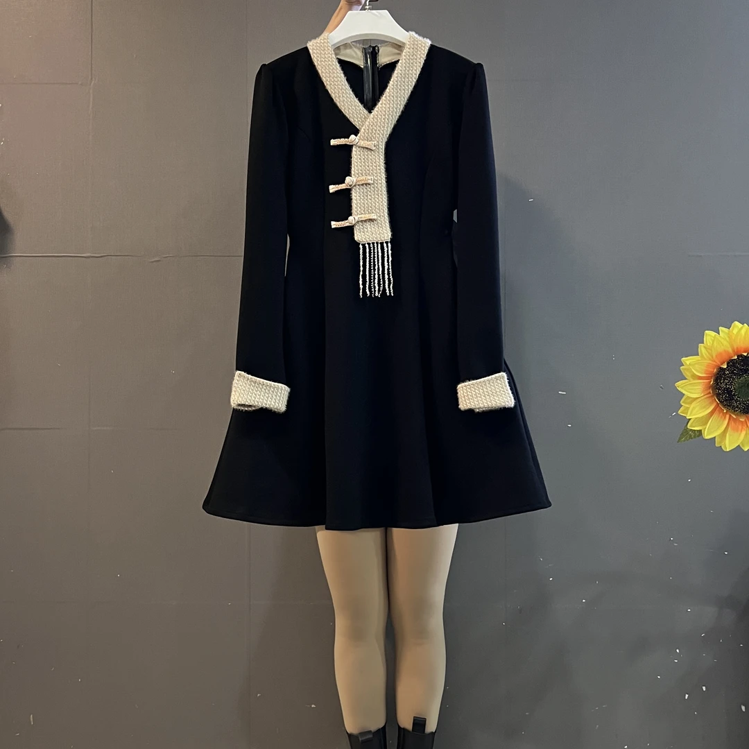 新款时尚设计感中式风复古盘扣流苏收腰显瘦大码连衣裙