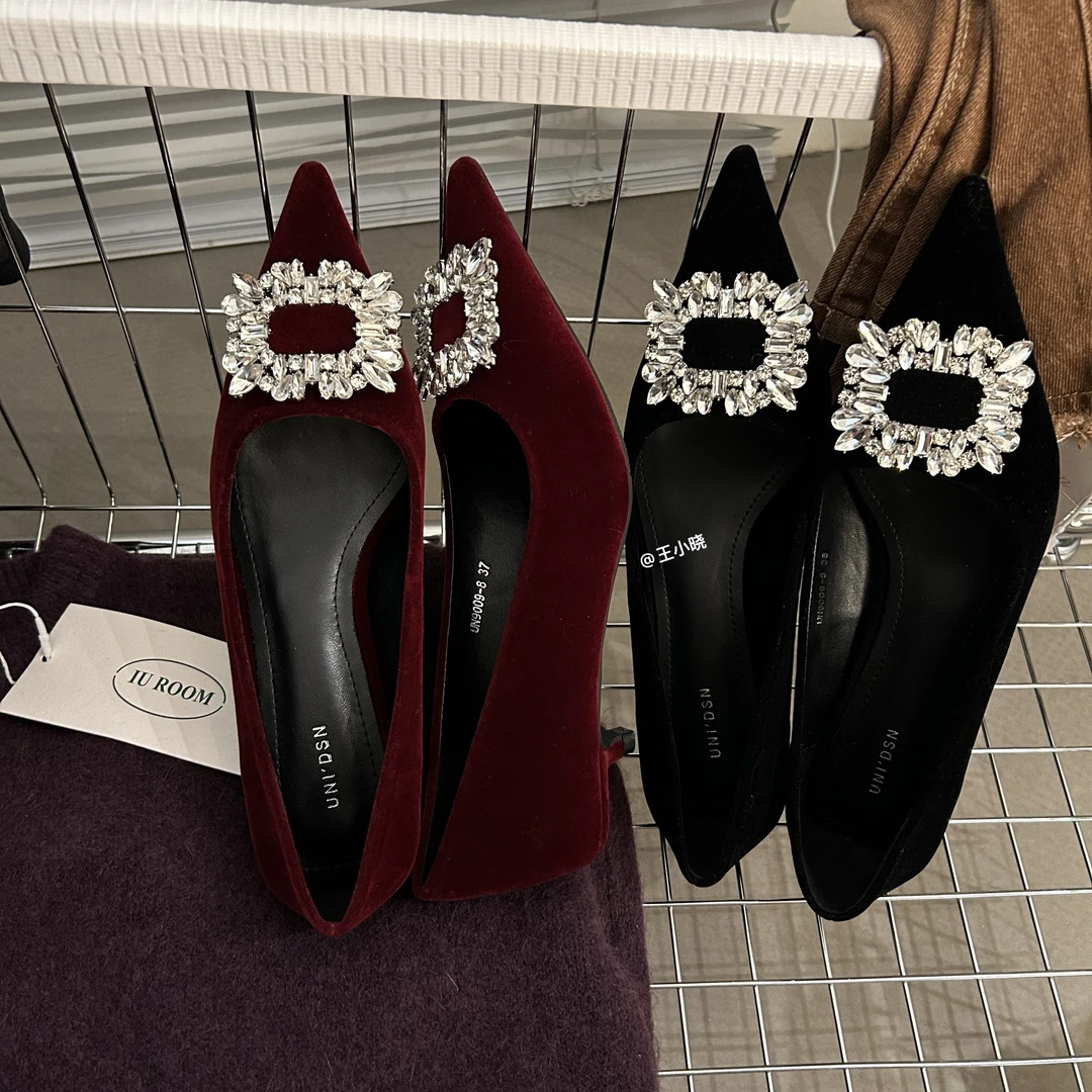 2025新款秋冬复古水钻通勤瓢鞋法式尖头气质低跟红色单鞋女鞋子