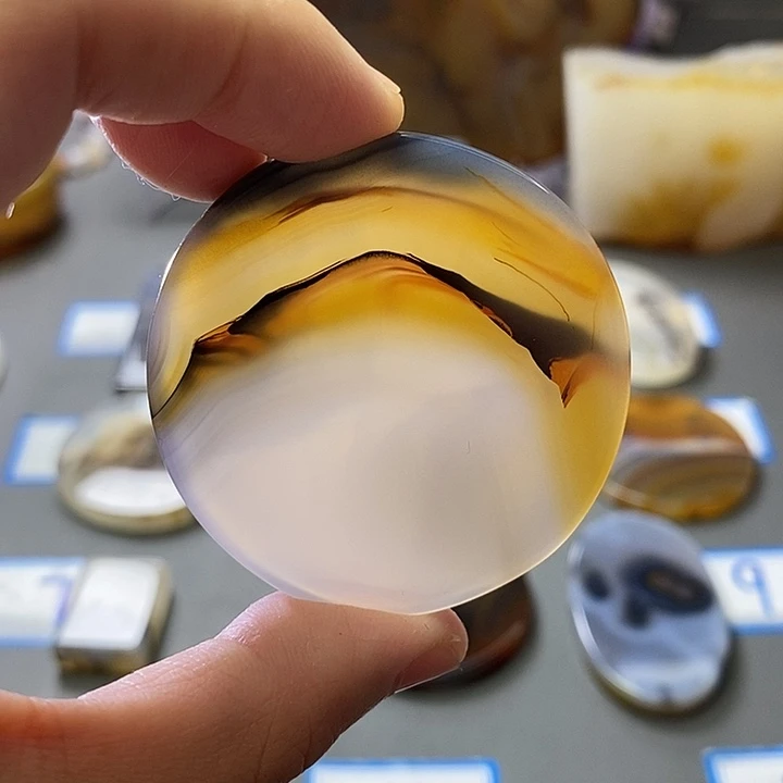 玛瑙/玉髓未镶嵌珠宝半成品50