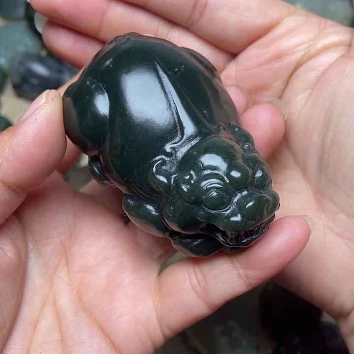 和田玉和田玉未镶嵌凡**卒